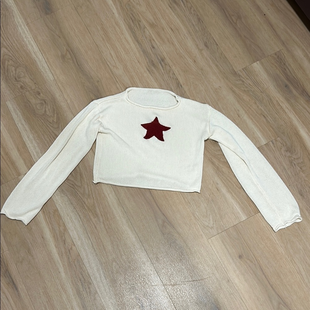 Red Star Cropped Sweater